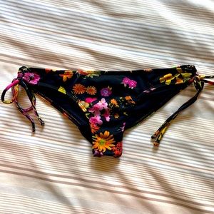 Pakaloha bikini bottom